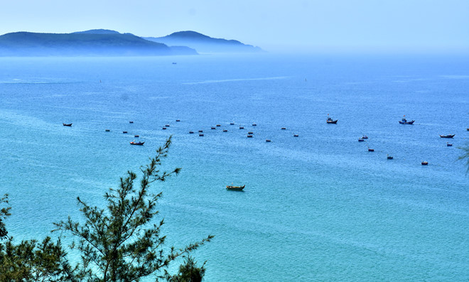 Quảng[-]Ngãi[-]lo[-]xảy[-]ra[-]sự[-]cố[-]môi[-]trường[-]ở[-]nhà[-]máy[-]giấy[-]10.000[-]tỷ